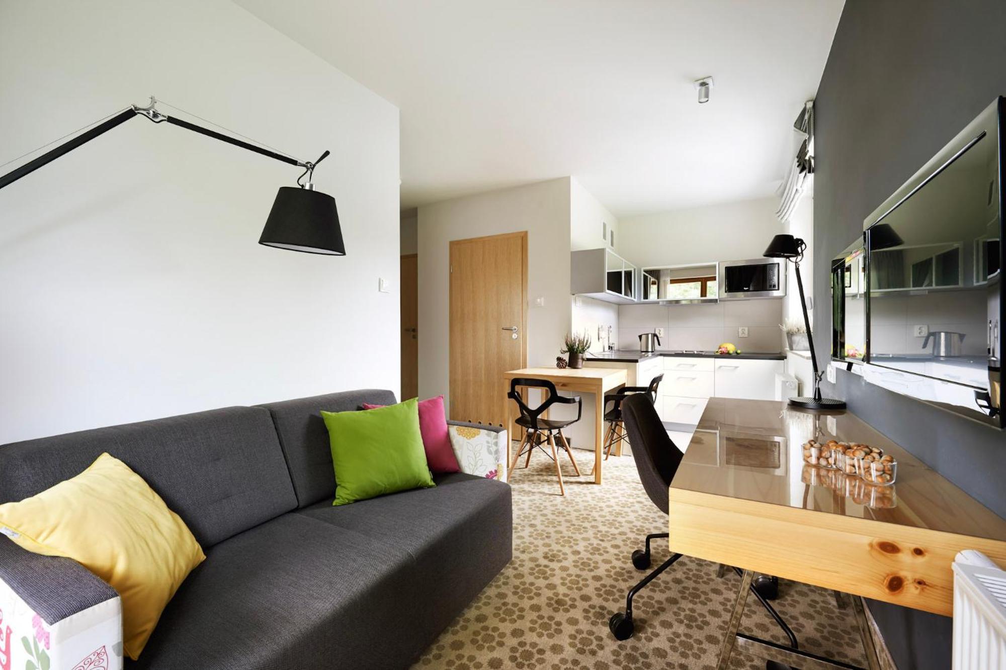 Aparthotel Cristal By Zdrojowa 3*